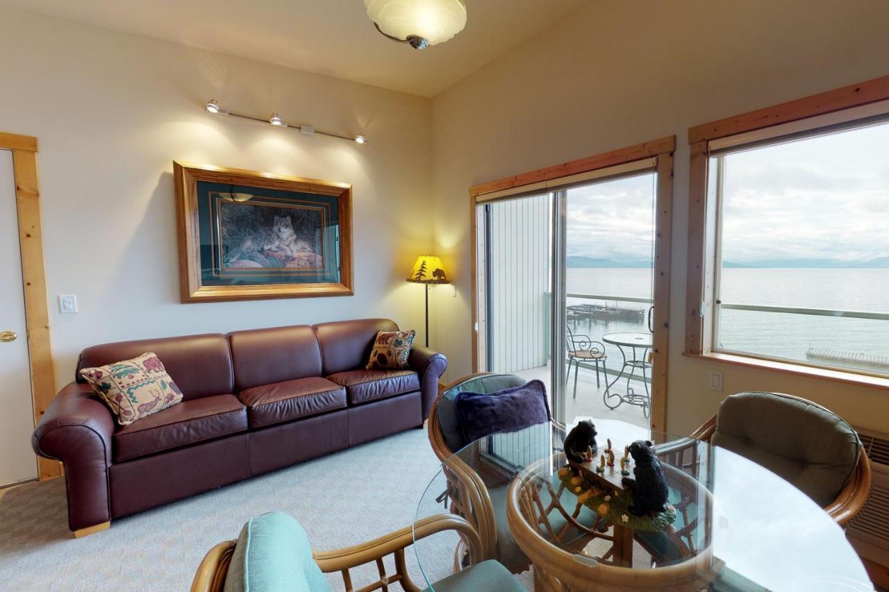 Many Springs Lakefront Condos Bigfork Quarto foto